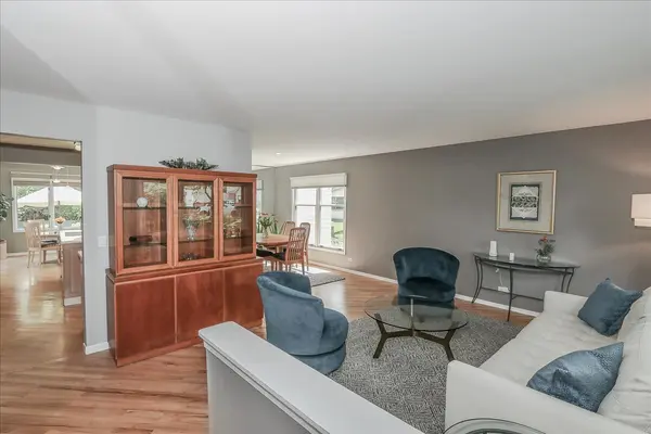818 Indigo CT, Lake Zurich, IL 60047