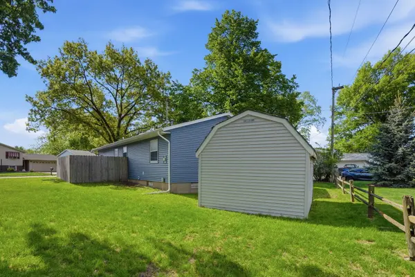 2010 W 63rd ST, Davenport, IA 52806