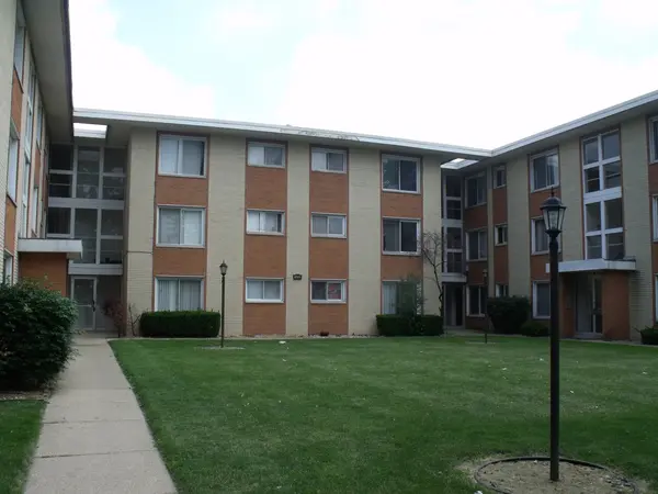 14633 Keystone AVE #2D, Midlothian, IL 60445