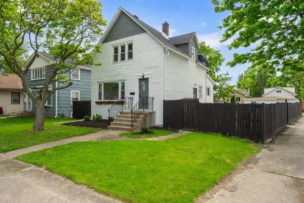 1812 S 20th AVE, Maywood, IL 60153