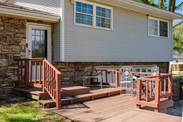 220 W Francis RD, New Lenox, IL 60451