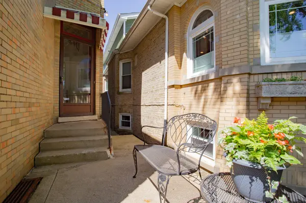 6636 N Talman AVE, Chicago, IL 60645