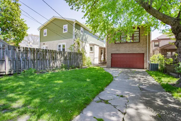 6636 N Talman AVE, Chicago, IL 60645