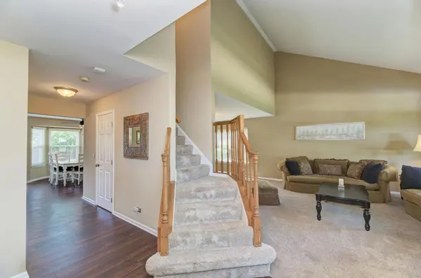 1216 Churchill RD, Bartlett, IL 60103