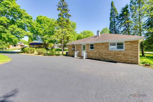 217 Dalton AVE, Mundelein, IL 60060