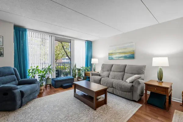 1625 Sheridan RD #206, Wilmette, IL 60091