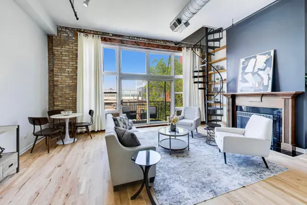 1907 N MILWAUKEE AVE #306, Chicago, IL 60647