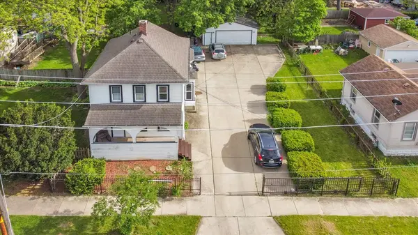 817 Front ST, Aurora, IL 60505