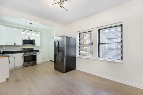 39 N Paulina ST #1, Chicago, IL 60612