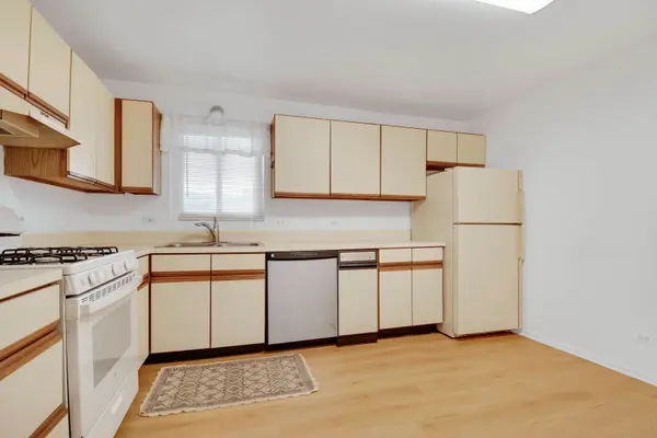 5960 Lake Bluff DR #302, Tinley Park, IL 60477