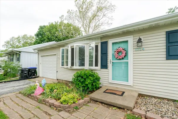 1714 Lawndale WAY, Bloomington, IL 61704