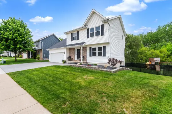 6140 N Thornwood AVE, Davenport, IA 52806