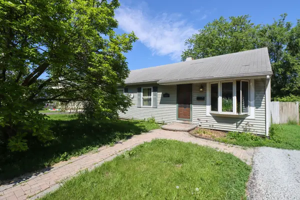 2107 Hermon AVE, Zion, IL 60099