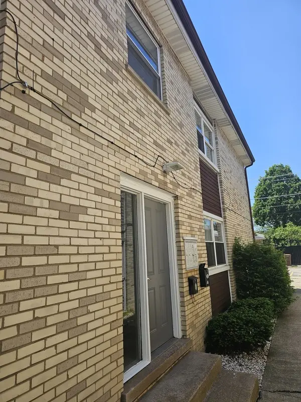 5330 S 73rd CT, Summit, IL 60501