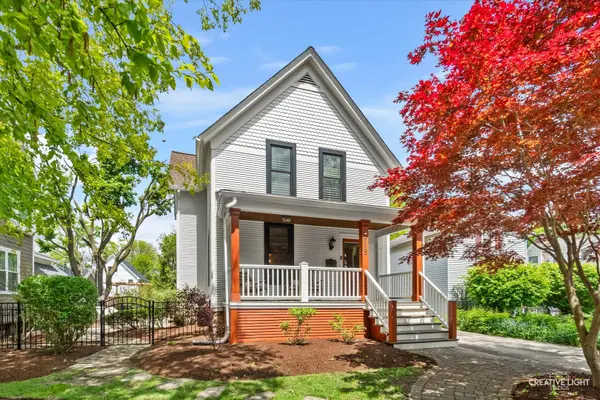 515 North AVE, Naperville, IL 60540
