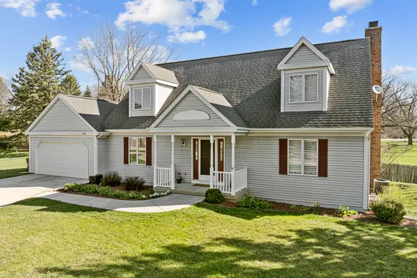 245 Old Forge RD, Elgin, IL 60123