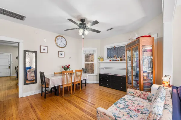 4535 N Spaulding AVE, Chicago, IL 60625