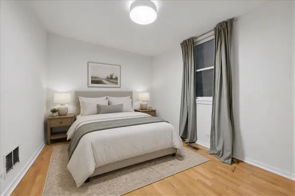 464 N Aberdeen ST #1F, Chicago, IL 60642