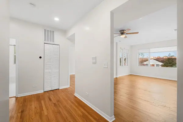 4859 N Harding AVE #2, Chicago, IL 60625