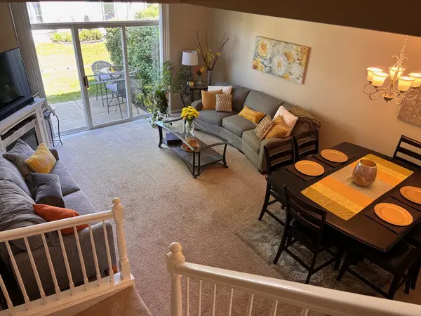 3142 Falling Waters LN #3142, Lindenhurst, IL 60046