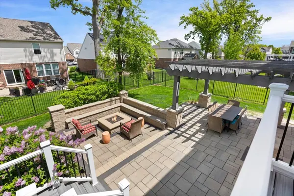 1516 HARTFORD LN, Woodridge, IL 60517