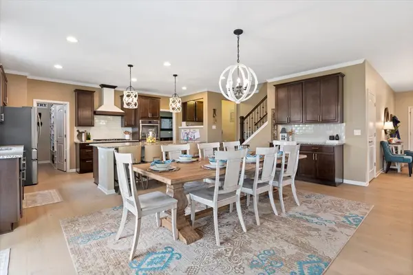 1516 HARTFORD LN, Woodridge, IL 60517