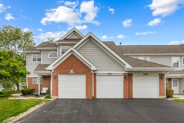 2936 Heatherwood DR #19081, Schaumburg, IL 60194