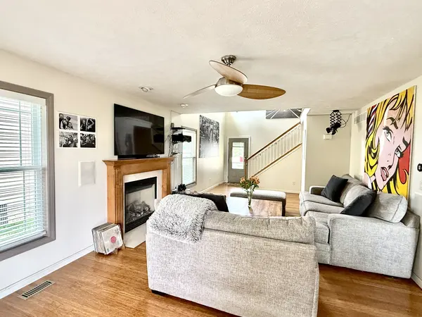 2 PARSLEY DR, Savoy, IL 61874
