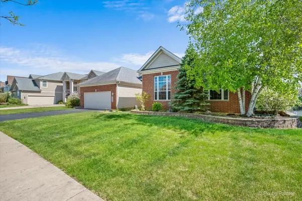 3064 Fairhaven LN, Lake In The Hills, IL 60156