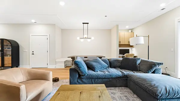 3125 N Clybourn AVE #2N, Chicago, IL 60618
