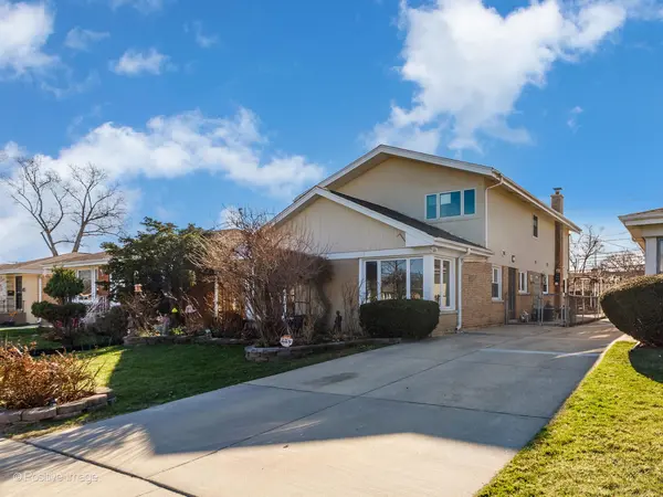 7520 Crawford AVE, Skokie, IL 60077