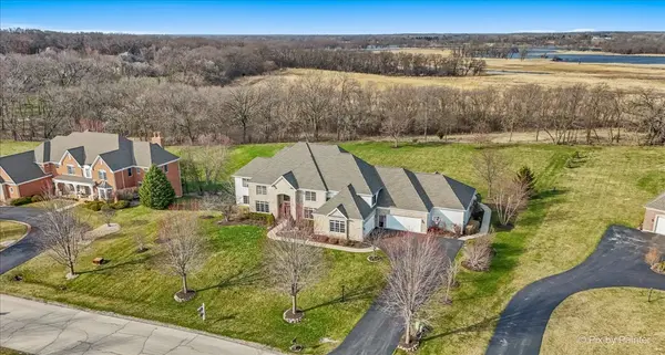 28730 W Harvest Glen CIR, Cary, IL 60013