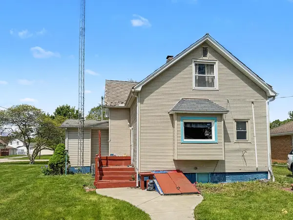 204 E Lake ST, Ashkum, IL 60911