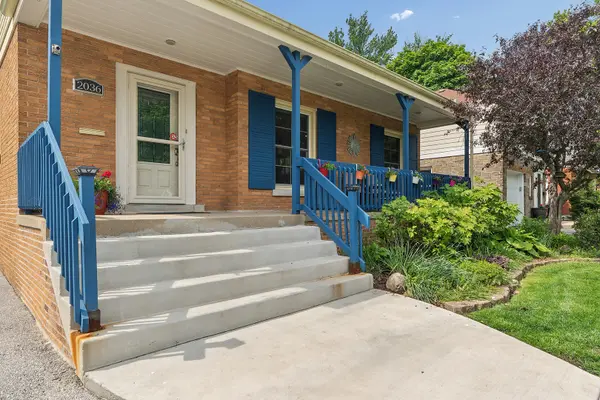 2036 Cummings LN, Flossmoor, IL 60422