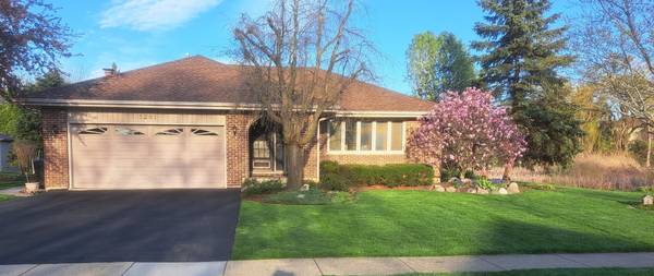 1281 TRACIE DR, Lake Zurich, IL 60047