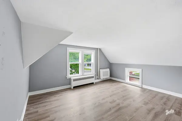 23 N Benton ST, Palatine, IL 60067