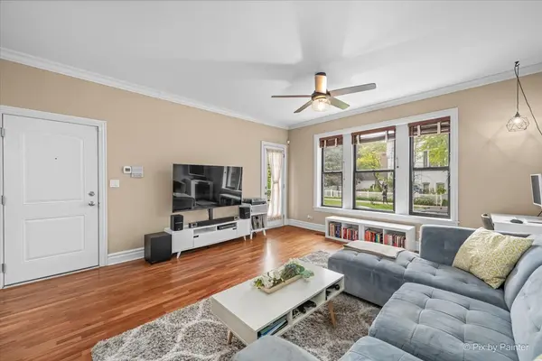 1308 W Granville AVE #1, Chicago, IL 60660