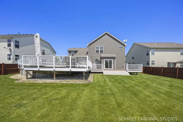 147 Linden DR, Oswego, IL 60543