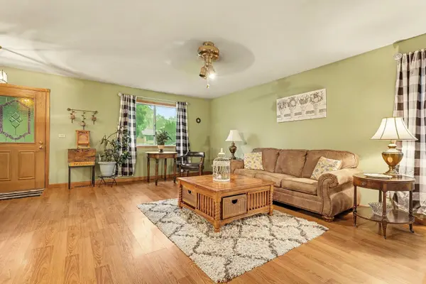 309 Thistle DR, Bolingbrook, IL 60490