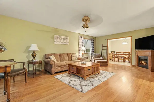 309 Thistle DR, Bolingbrook, IL 60490