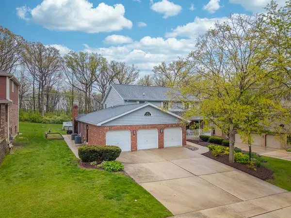 13421 W Oakwood CT, Homer Glen, IL 60491