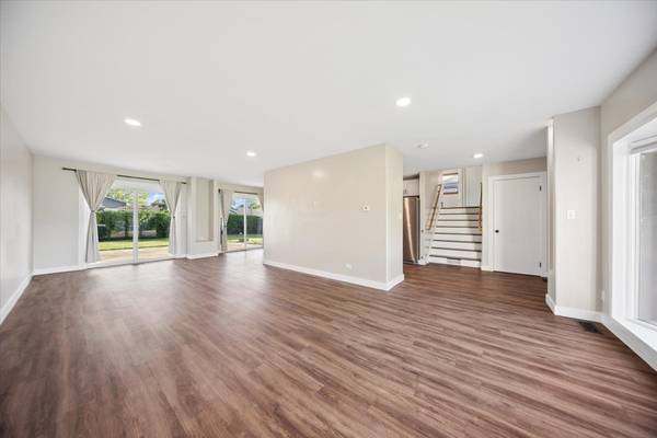 703 Westmere RD, Des Plaines, IL 60016