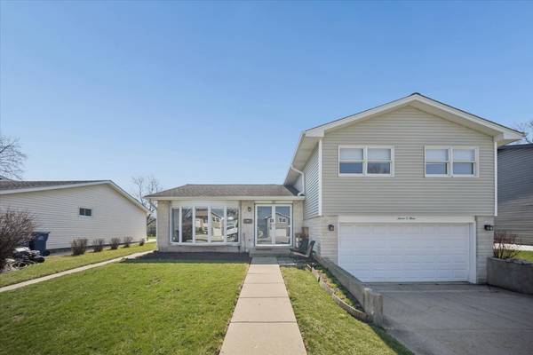 703 Westmere RD, Des Plaines, IL 60016