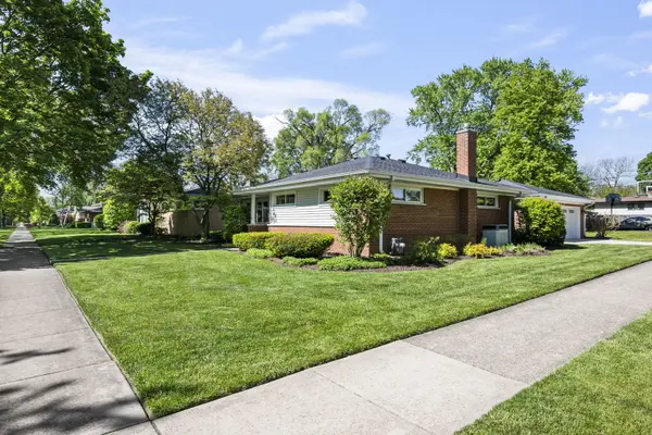 132 N PHELPS AVE, Arlington Heights, IL 60004