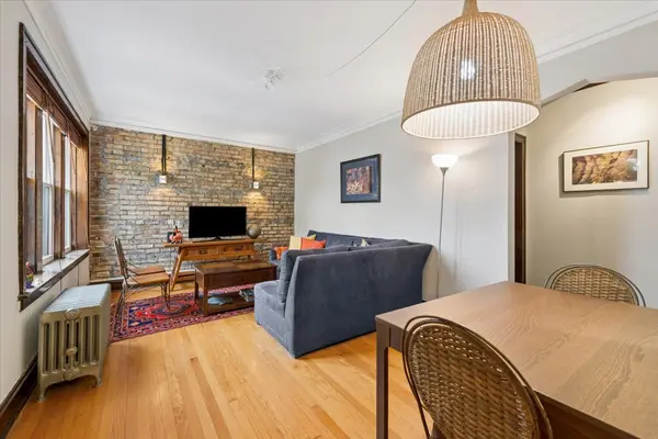 3651 N Kedvale AVE #2B, Chicago, IL 60641