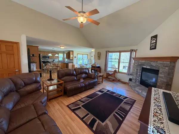 1305 W Northwind DR, Sandwich, IL 60548