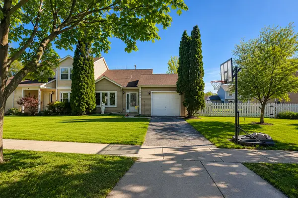 387 Chaparral CIR #387, Elgin, IL 60120