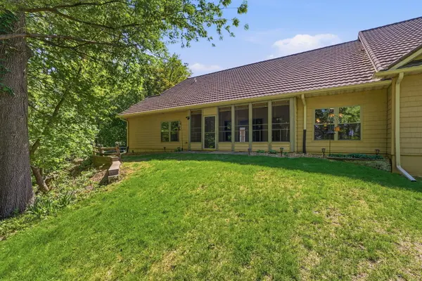 1002 2nd Street CT #NA, Moline, IL 61265