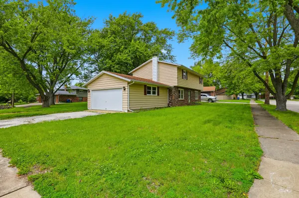 855 Stonewall DR, Bourbonnais, IL 60914