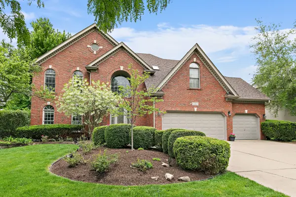 2212 Glouceston LN, Naperville, IL 60564